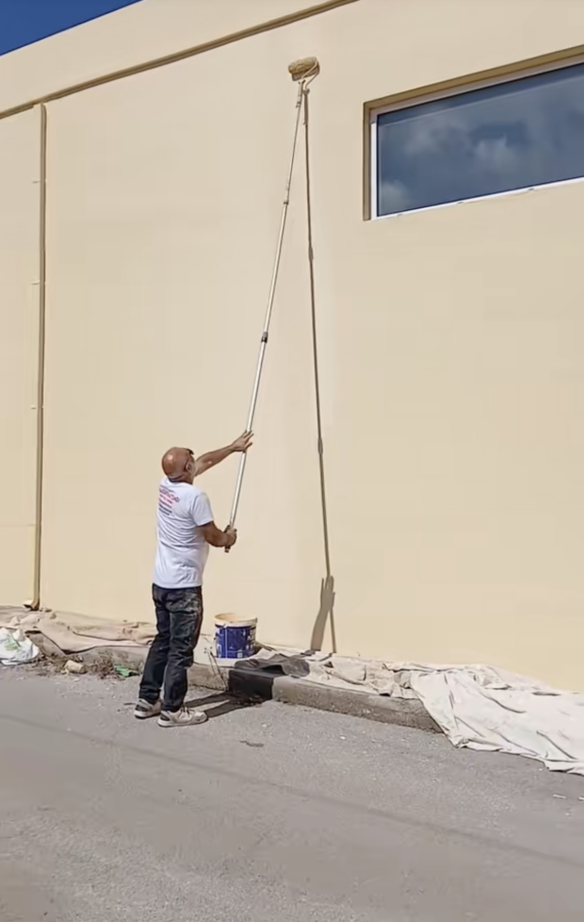 Εξωτερική βαφή κτιρίου